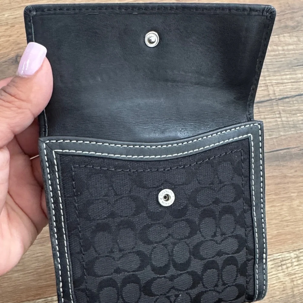 Vintage Coach Black Monogram SoHo Bifold Wallet - Picture 8 of 9